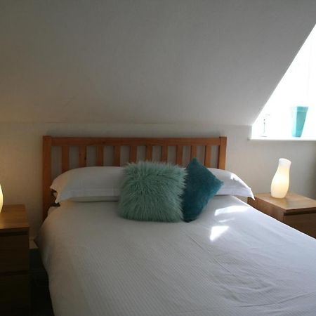 The Cross Keys Hotel New Galloway Exteriör bild