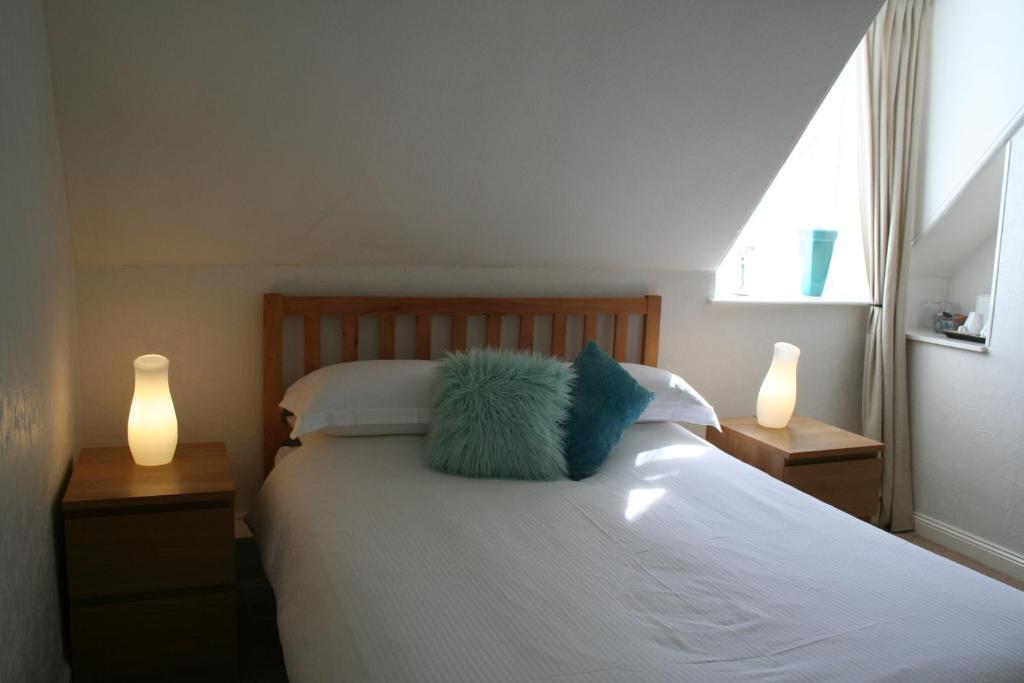 The Cross Keys Hotel New Galloway Exteriör bild